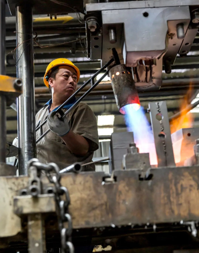 【宏偉壓鑄·達(dá)到夢(mèng)想】全國(guó)壓鑄行業(yè)綜合實(shí)力50強(qiáng)——宏達(dá)壓鑄(圖7) 【宏偉壓鑄·達(dá)到夢(mèng)想】全國(guó)壓鑄行業(yè)綜合實(shí)力50強(qiáng)——宏達(dá)壓鑄(圖7)