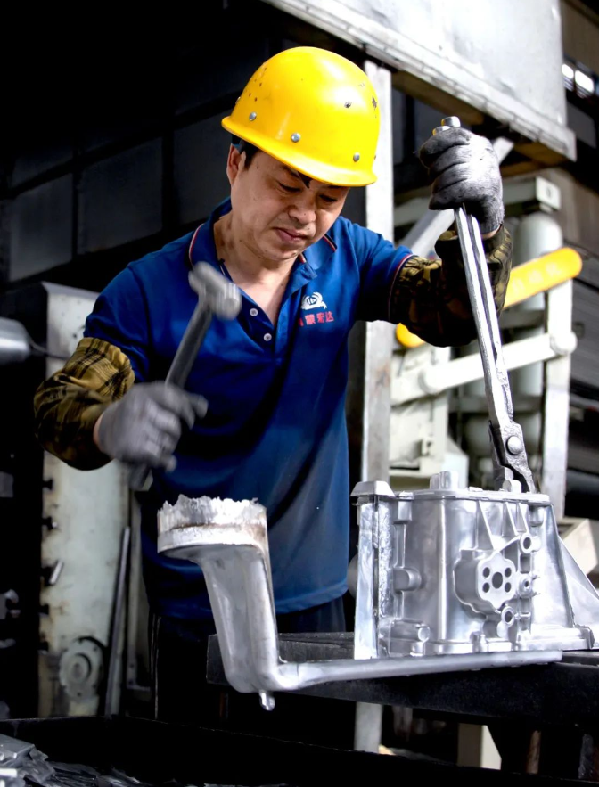 【宏偉壓鑄·達(dá)到夢(mèng)想】全國(guó)壓鑄行業(yè)綜合實(shí)力50強(qiáng)——宏達(dá)壓鑄(圖8) 【宏偉壓鑄·達(dá)到夢(mèng)想】全國(guó)壓鑄行業(yè)綜合實(shí)力50強(qiáng)——宏達(dá)壓鑄(圖8)